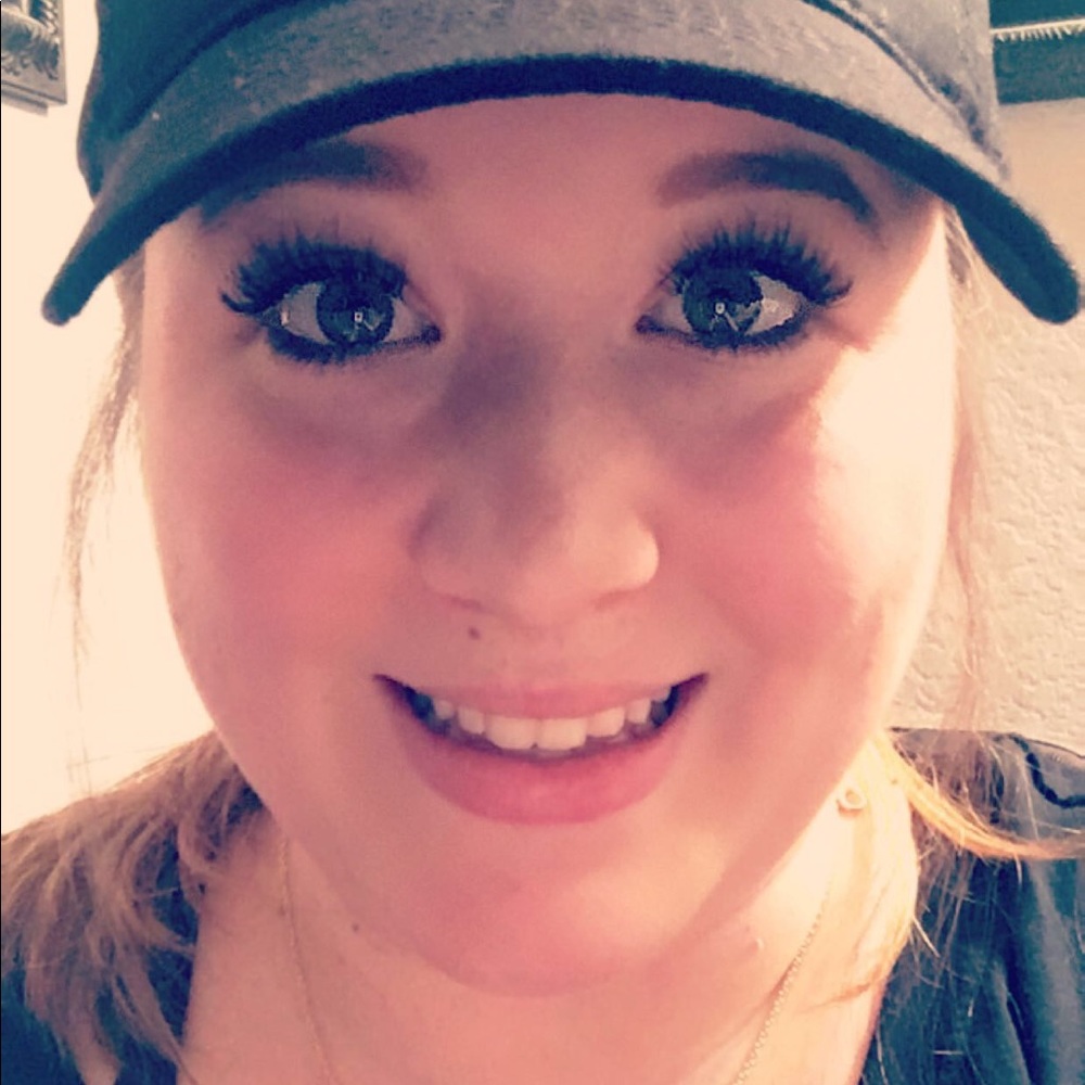 Meet your Posher, Meagan